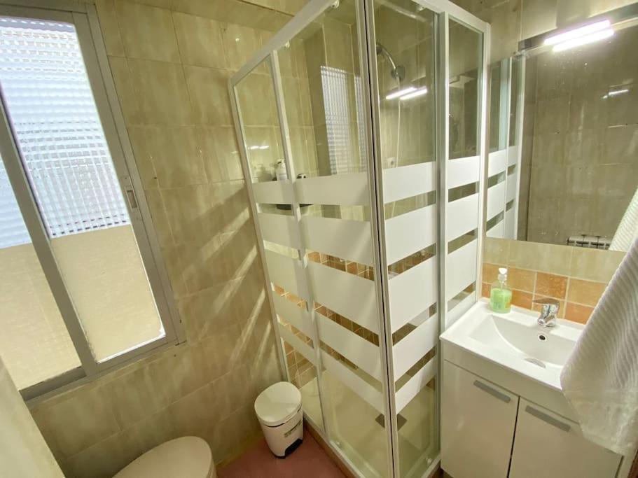 Habitacion Interior En Madrid Exterior foto